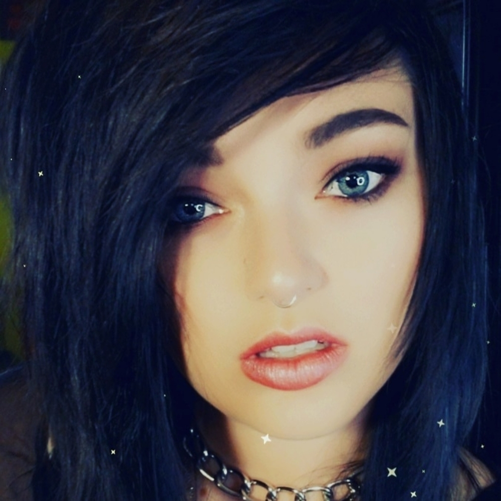 Meet your Posher, Lacie